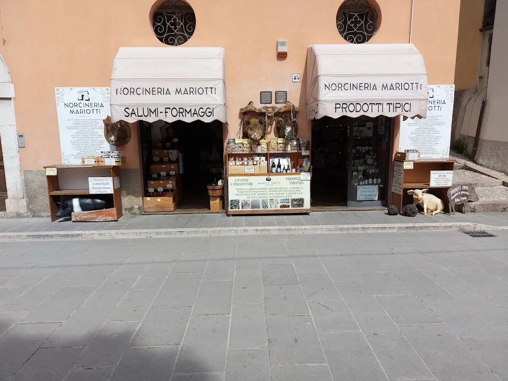 Norcineria Mariotti restaurant in Norcia