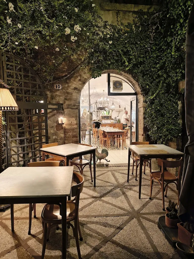 La Gallina Liberata_Narni_slider_image_1