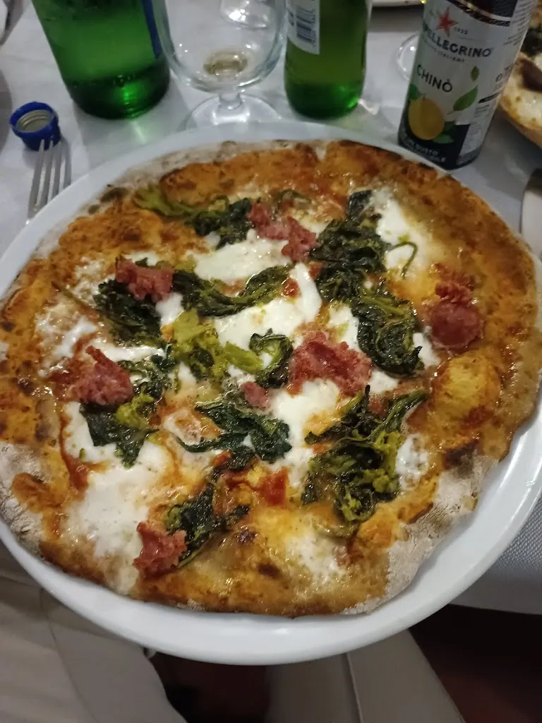 Damiana Caputo_Pizzeria Speedy Parchitello_Noicattaro_review