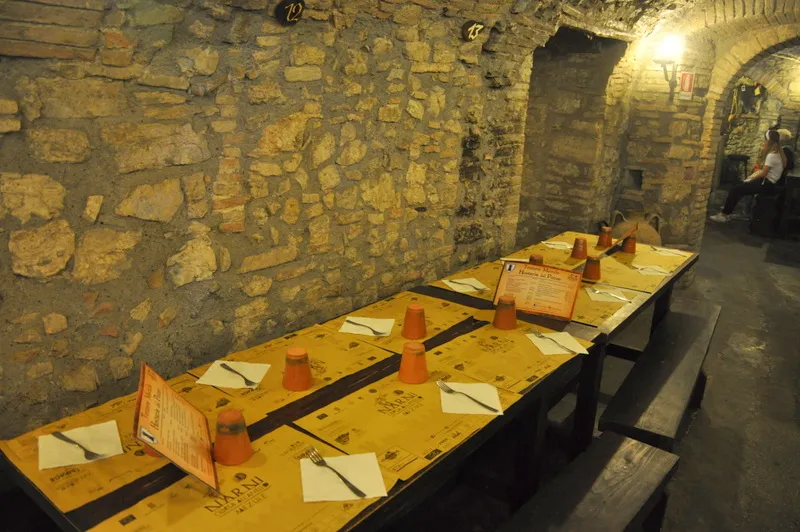 Osteria del Pozzo Terziere Mezule Narni restaurant in Narni