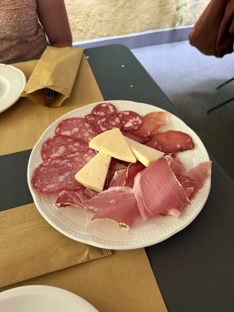 Ismaele Romano_Hotel Dei Priori_Narni_review