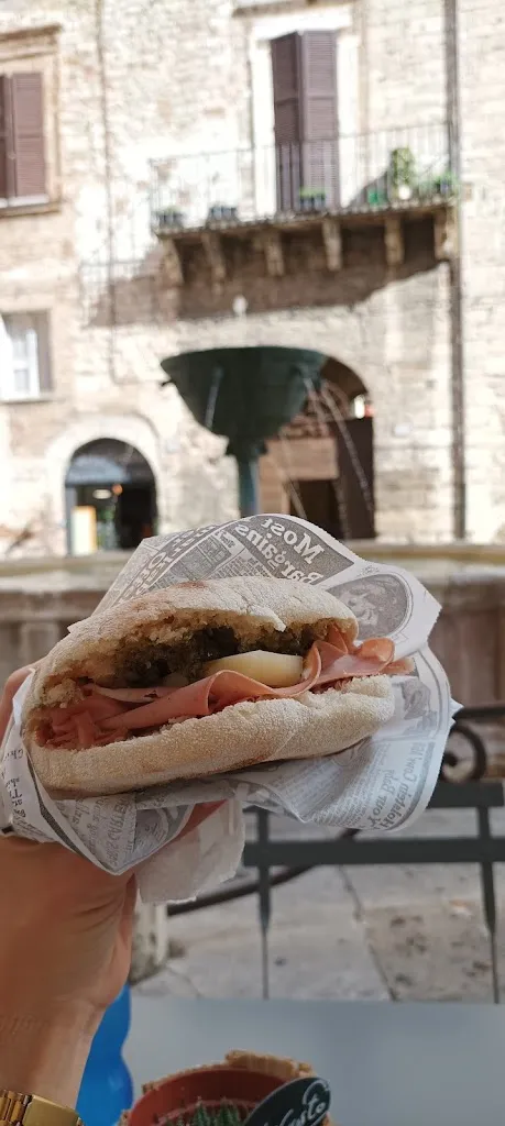 STEFANIA CURANI_ArteGusto Prodotti Tipici Narni_Narni_review