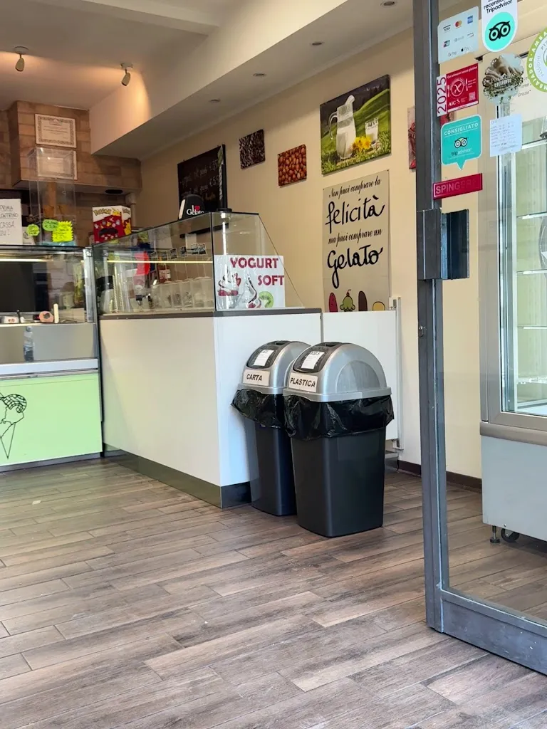 Tahir Mr_Gelateria Artigianale Igloo_Narni Scalo_review