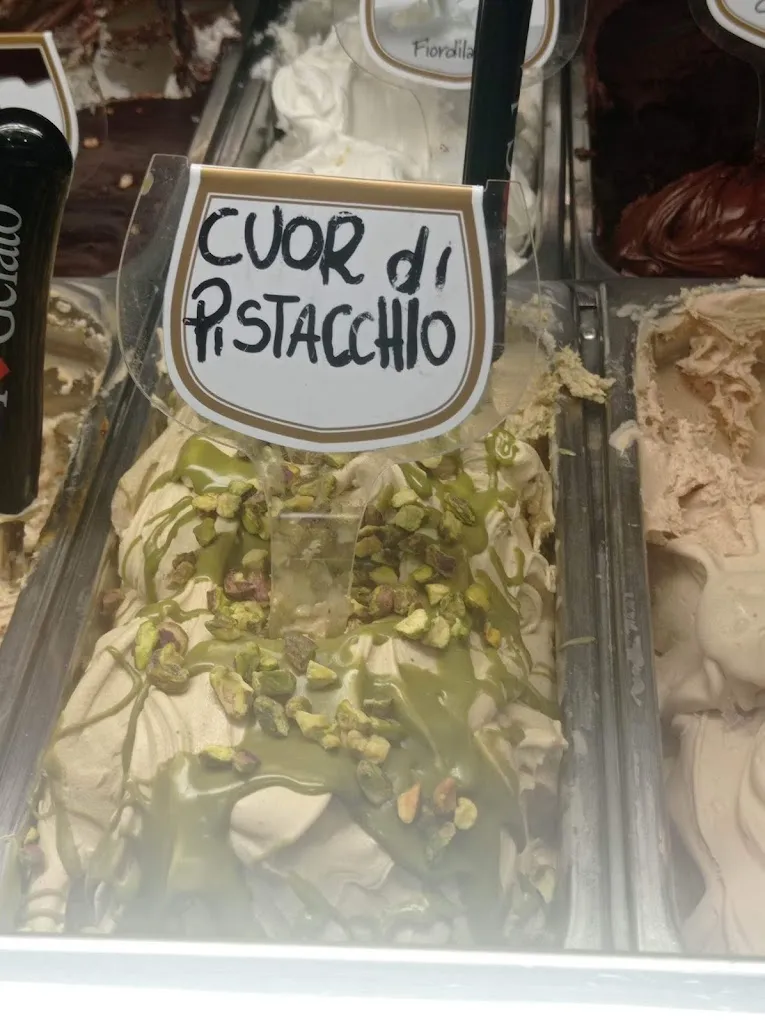 Von Tiatix_Gelateria Artigianale Igloo_Narni Scalo_review