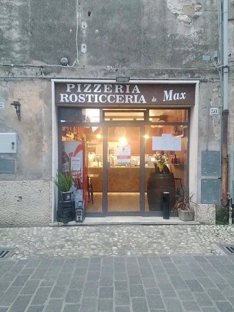 Pizzeria da max restaurant in Otricoli
