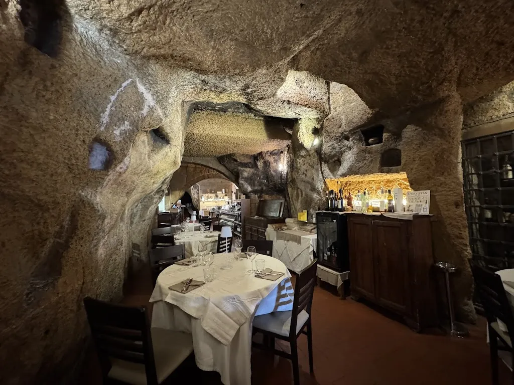 Ristorante Grotte del Funaro Nuova Tourist_Orvieto Scalo_slider_image_2