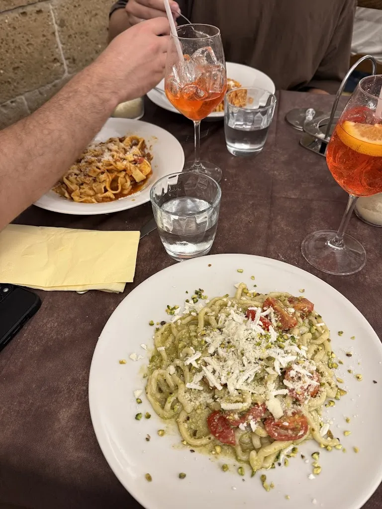 Ashleigh Carda_Al pozzo etrusco di Fabrizio Grilli_Orvieto Scalo_review