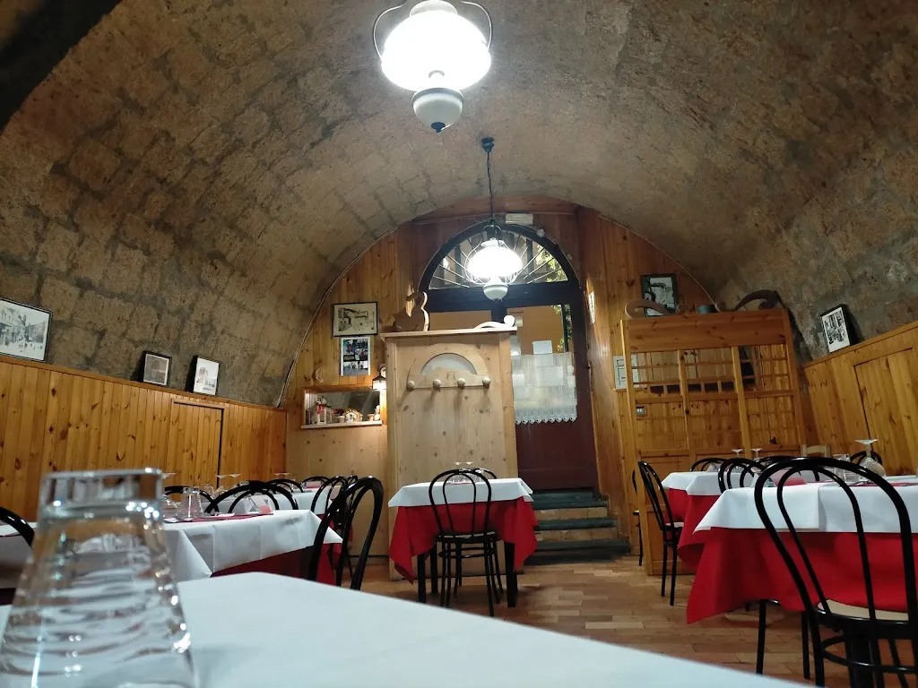 Mezza luna_Orvieto Scalo_slider_image_1