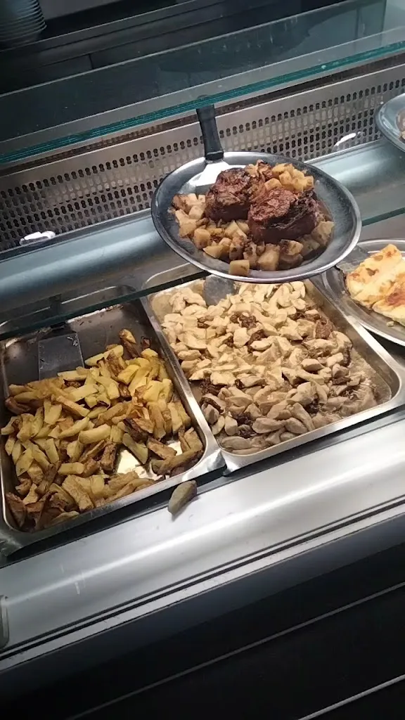 Food Village restaurant in Orvieto Scalo