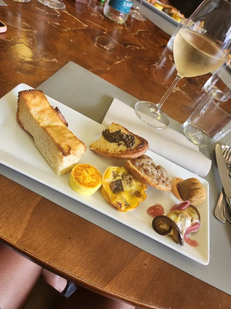 Eephie I_Labirinto Di Adriano_Orvieto Scalo_recensione