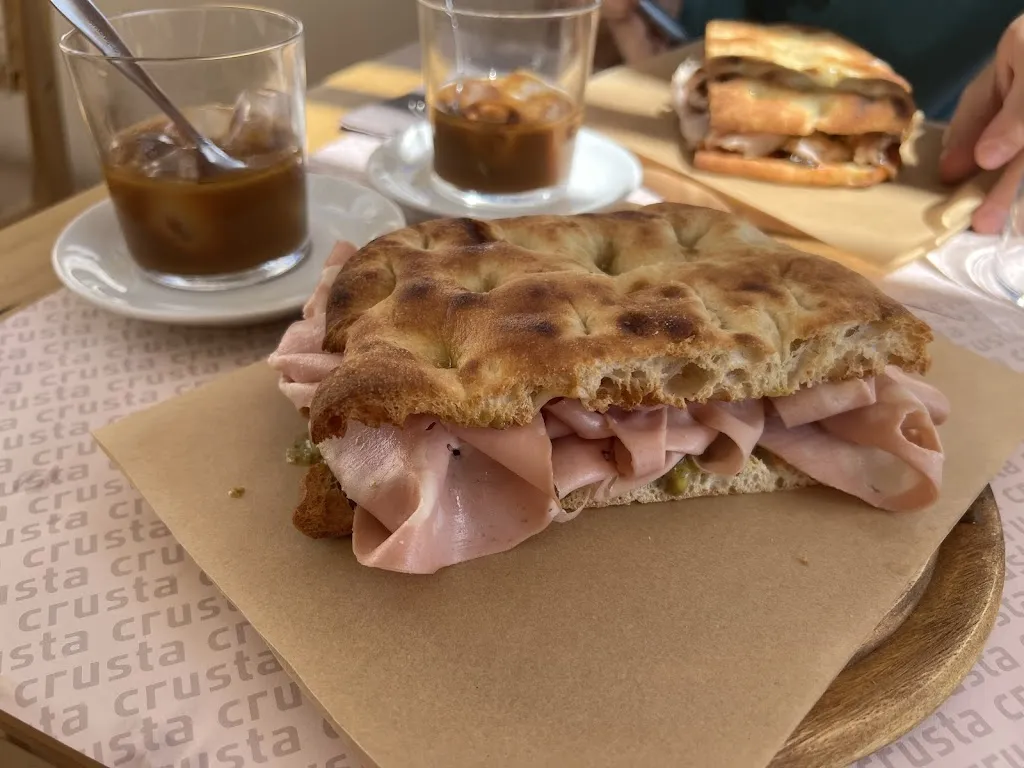 R_CRUSTA_Ortelle_review