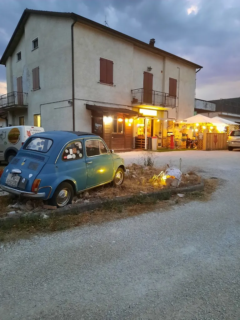 Red Food restaurant in Padule-San Marco