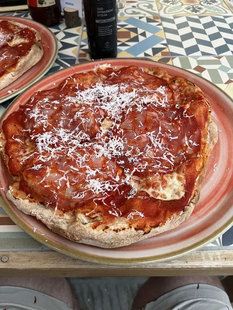 Marcin O._Cucina 5.0 street food and pizza_Panicale_review