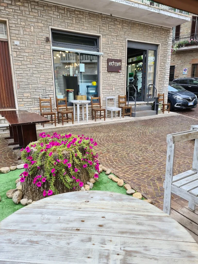 Echoes café_Piegaro_slider_image_1