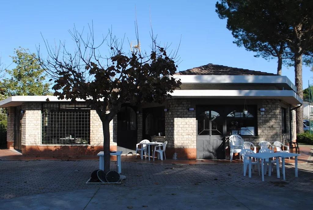 Bar-Pizzeria KM12_Penna in Teverina_slider_image_3