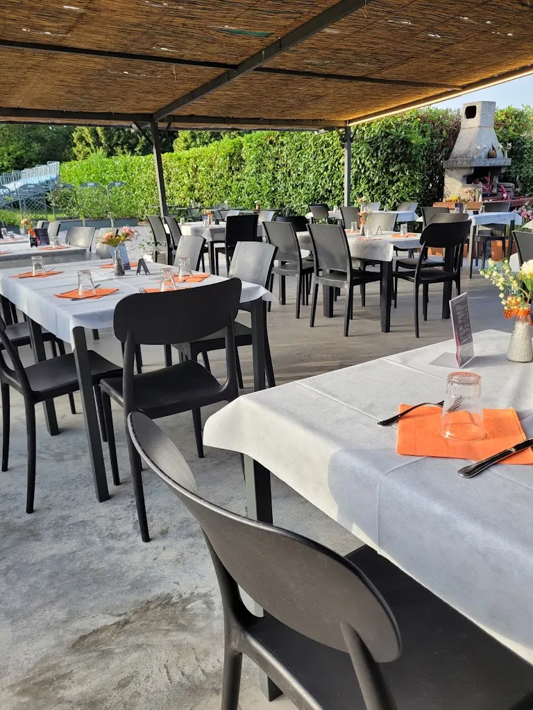 Quei Tre -Trattoria restaurant in Ponterio-Pian di Porto