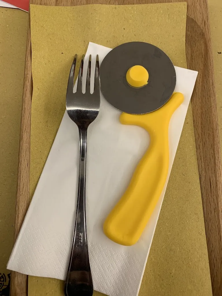 leen loka_Pizzeria Pietrino 2 Ponte Pattoli_Ponte Pattoli_review