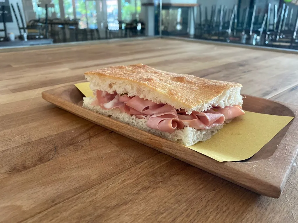 Pizzeria Pietrino 2 Ponte Pattoli_Ponte Pattoli_slider_image_2