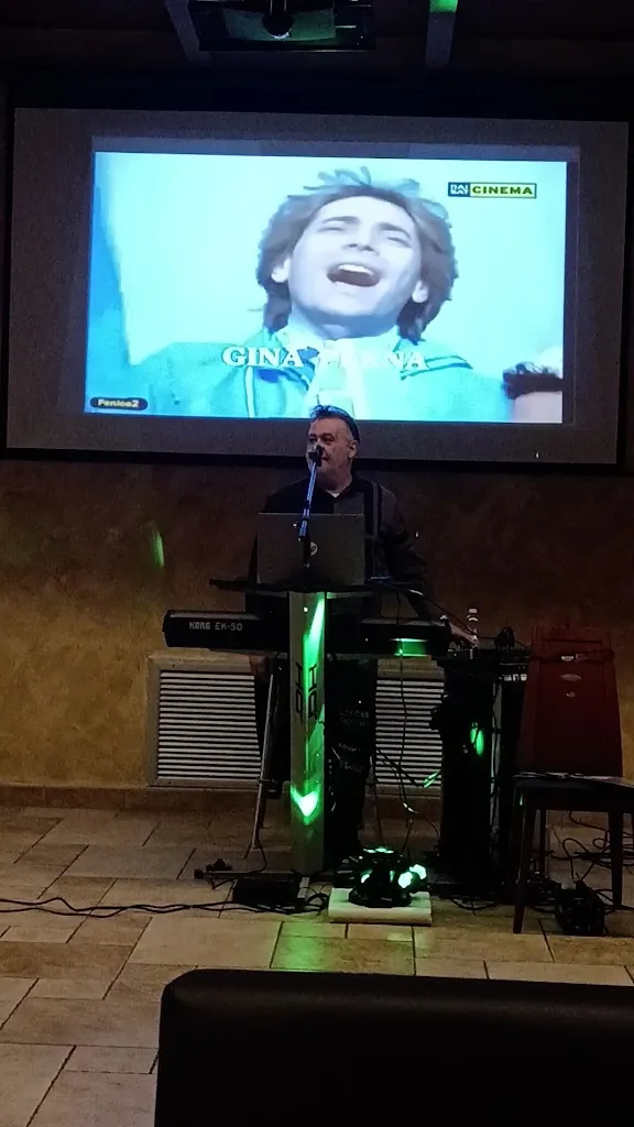 Ristorante e pizzeria Parthenope_Ponte Felcino_slider_image_2