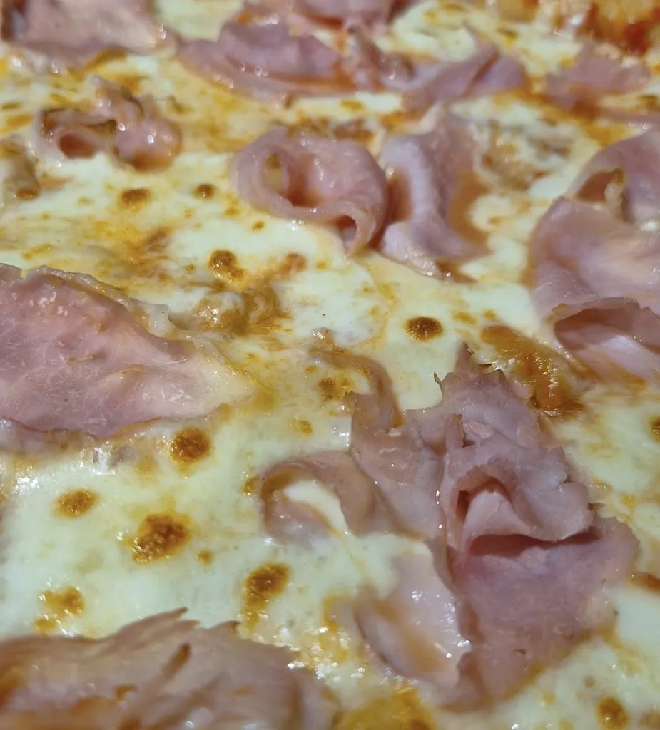 Antonietta Cufaro_Dario's Pizza_Ponte Felcino_review