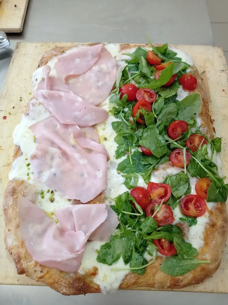 Mani in Pasta_Pozzuolo_slider_image_1