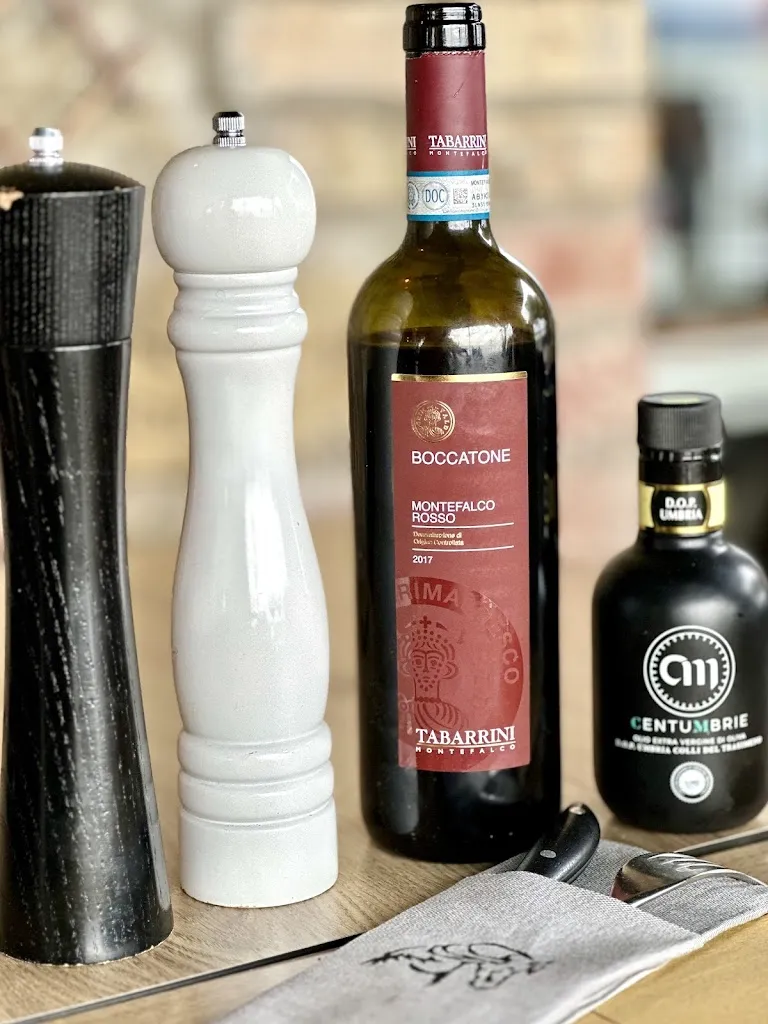 Mike Kempeneers_Osteria del Maremmano Bar_Passignano sul Trasimeno_review