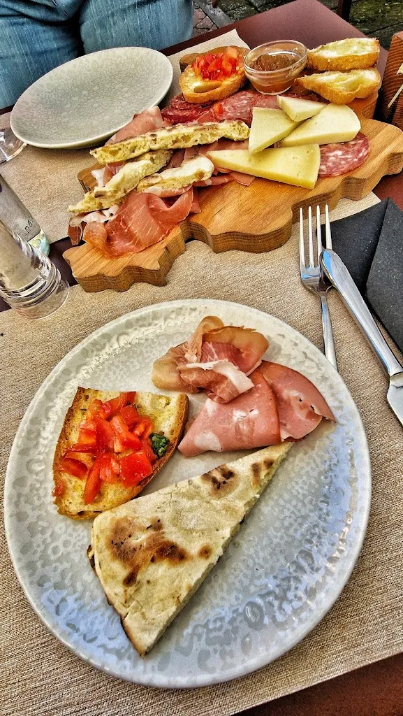 L A_Osteria Cuore Di Mamma_Passignano sul Trasimeno_review