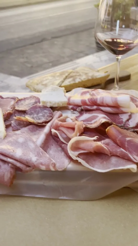 Bella_La Bottega dei Tramonti_Passignano sul Trasimeno_review