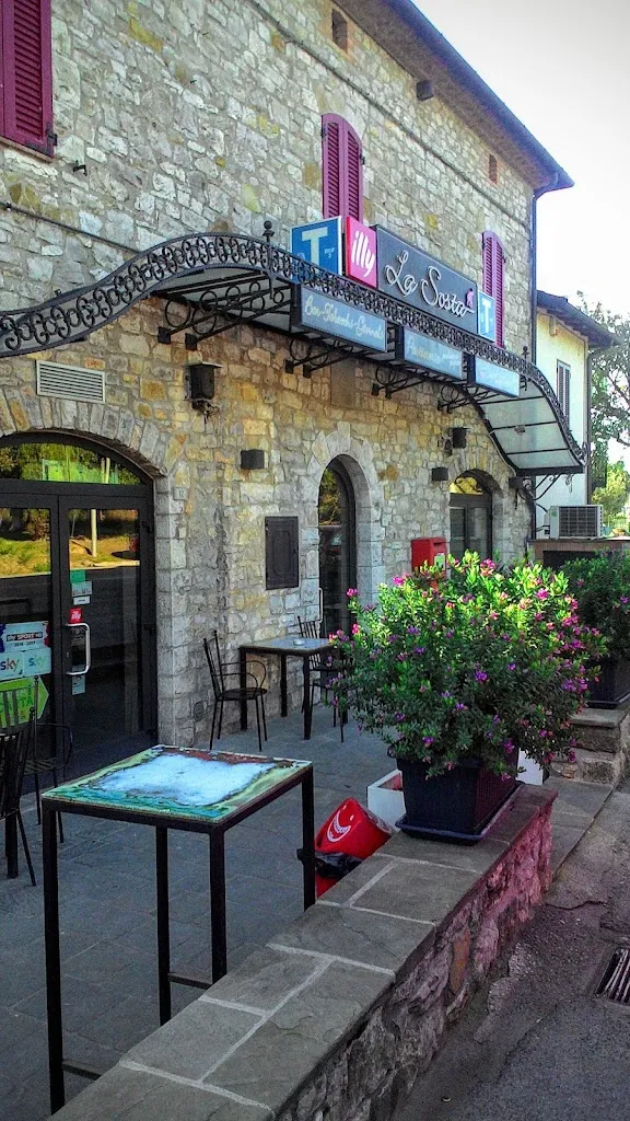 Caffé Della Sosta restaurant in Passignano sul Trasimeno