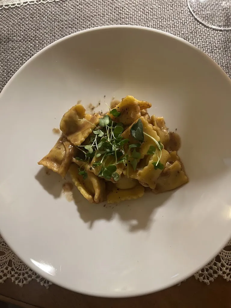 Sarah Jacobowitz_Di Colle in Colle - Bistrot_Passignano sul Trasimeno_review