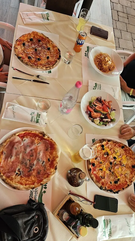 Simone_Ristorante Pizzeria Trasimeno_Passignano sul Trasimeno_review