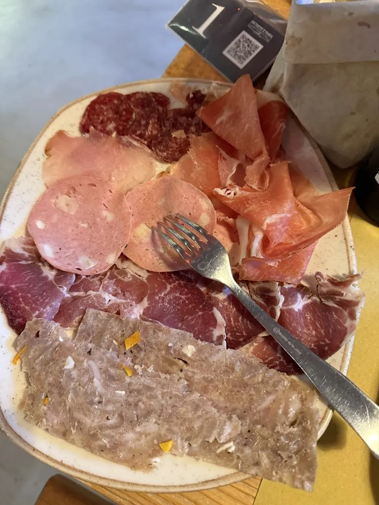 Da Dante e Maria - Punto vendita e Degusteria Le Mandrie_Rivotorto_slider_image_3