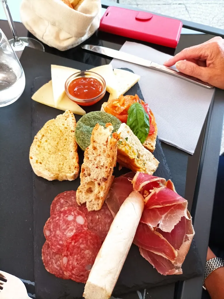 Ristorante Colle degli Olivi restaurant in Rivotorto