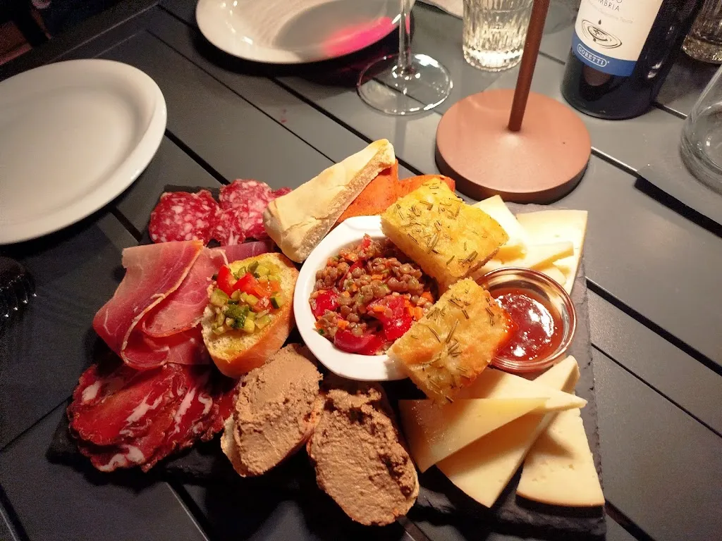 Marco Carnesecca_Agriturismo Colle Degli Olivi SNC_Rivotorto_review