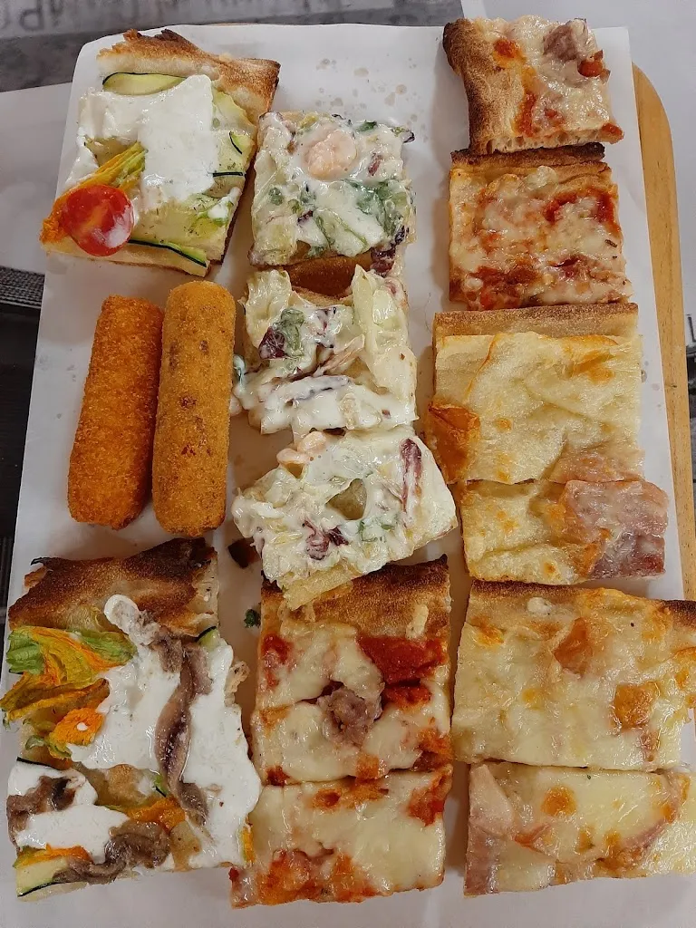 Menu_Pizza & Dintorni®_San Martino in Campo_image_5