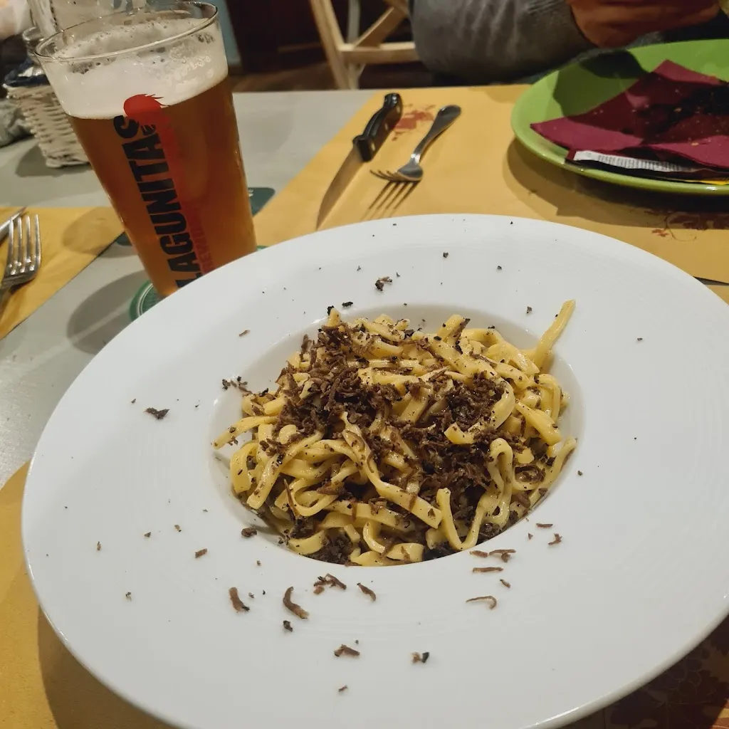 Gianmarco Novi_Sissy Pub Antonello Di Selvi_San Giustino_review