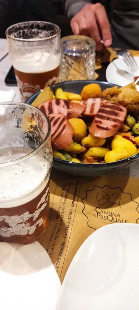 Raquel Gewehr de Mello Hourglass_La Cantina di Pasquale_Scheggia_review