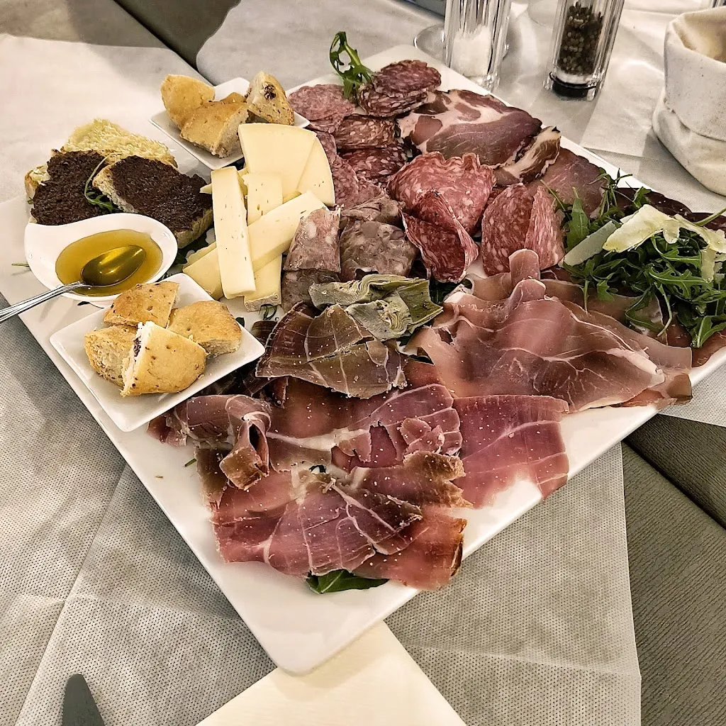 La Brasserie Spoleto_San Martino in Trignano_slider_image_2