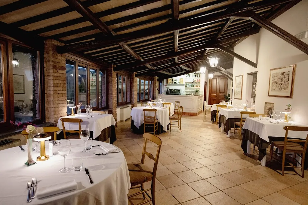 Tipico: Cucina & Trebbiano Spoletino restaurant in San Martino in Trignano