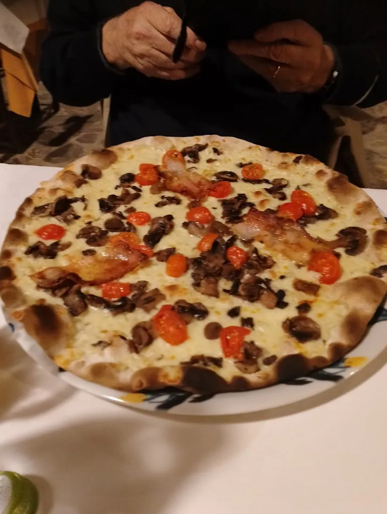 Sara Sassi_Pizzeria La Ginestra_San Martino in Trignano_recensione