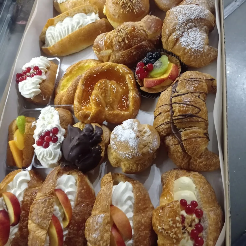 BAR SMILE SNC_Selci-Lama_slider_image_2