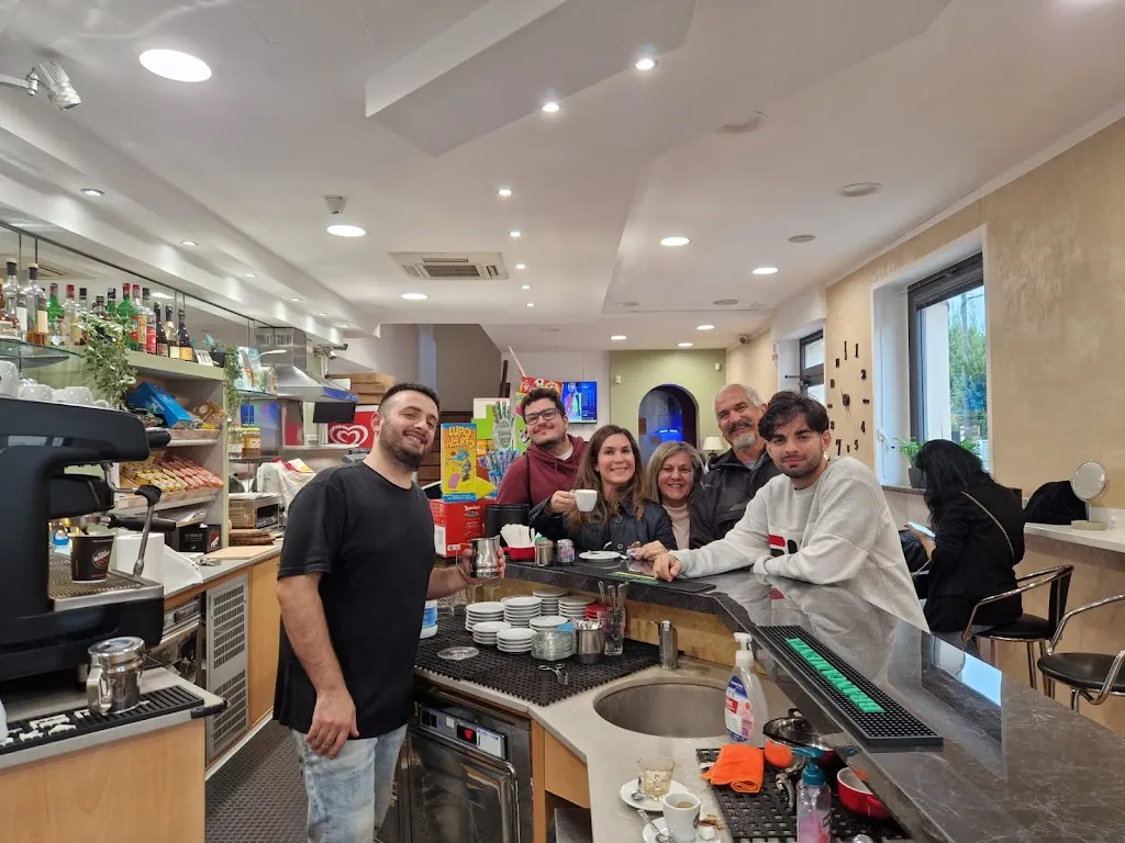 ender flores_Caffè Filarmonica_Selci-Lama_review