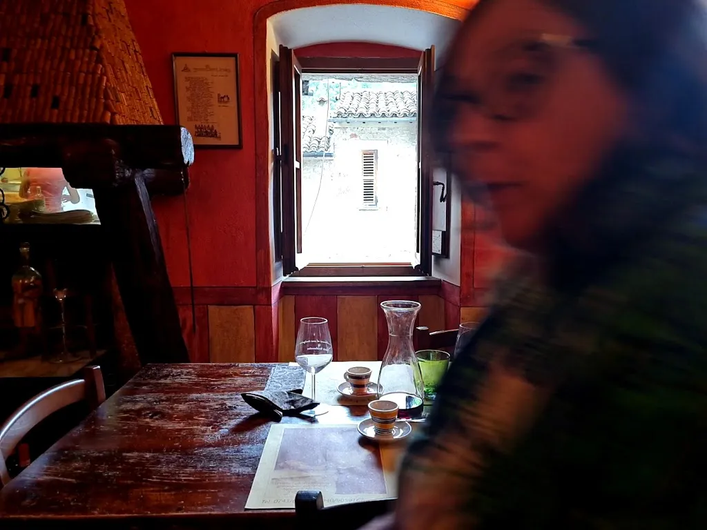 Osteria Baciafemmine_Scheggino_slider_image_2