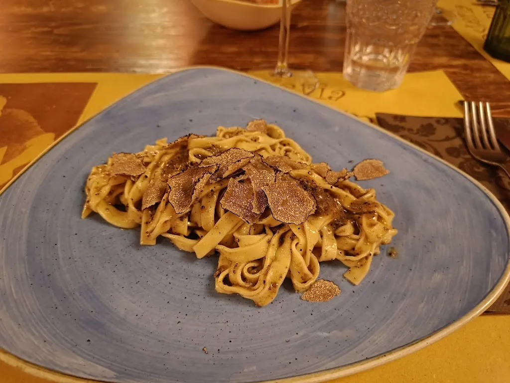 Osteria Baciafemmine_Scheggino_slider_image_3