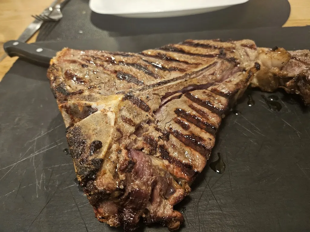 Mary Henningsen_Antico Grottino_Scheggino_review