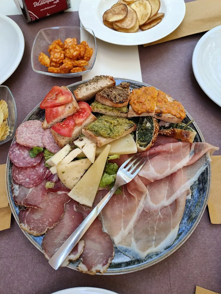 Le Naiadi Ristocafé_Scheggino_slider_image_2