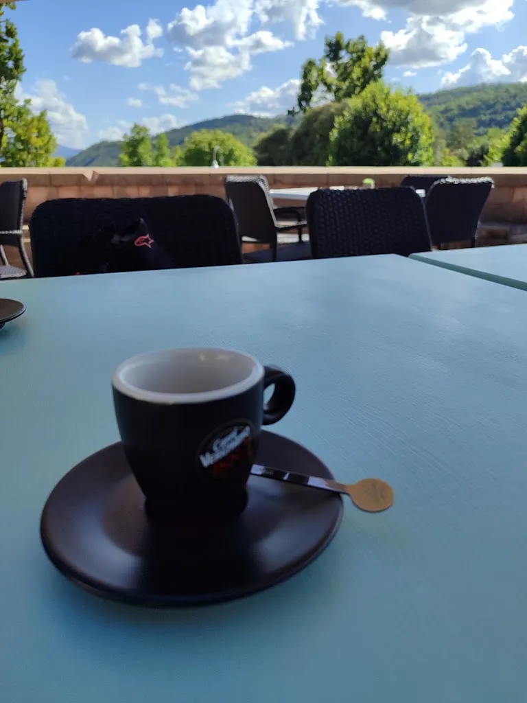 Silvia Q_Stella Cafe'_Sellano_review