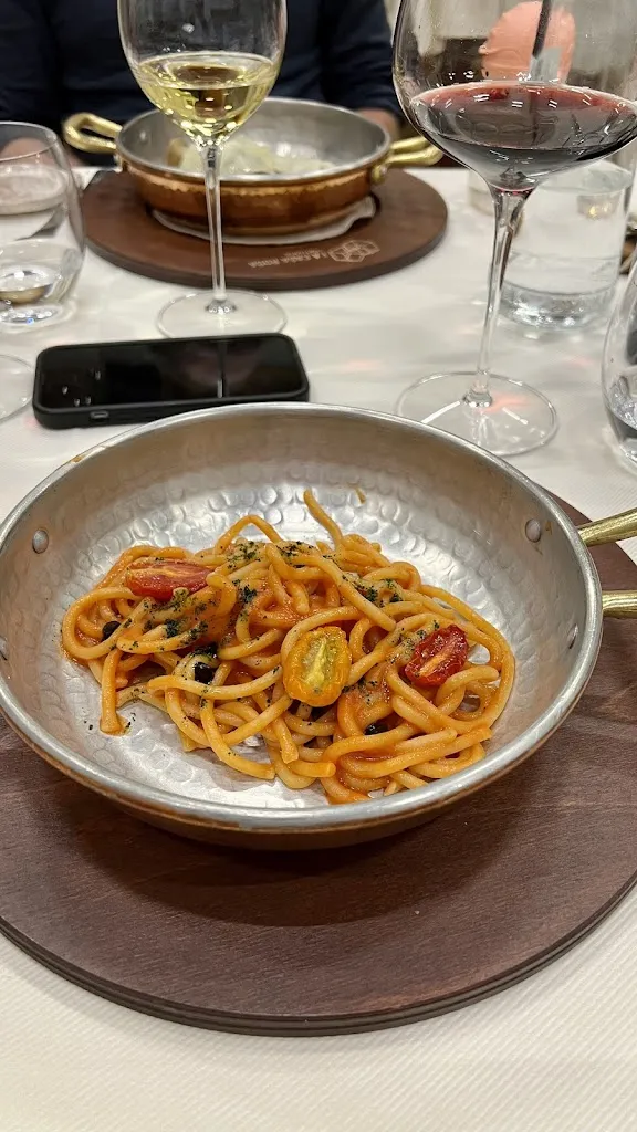 Hamish Dorrington_La Casa Rosa_Sellano_review