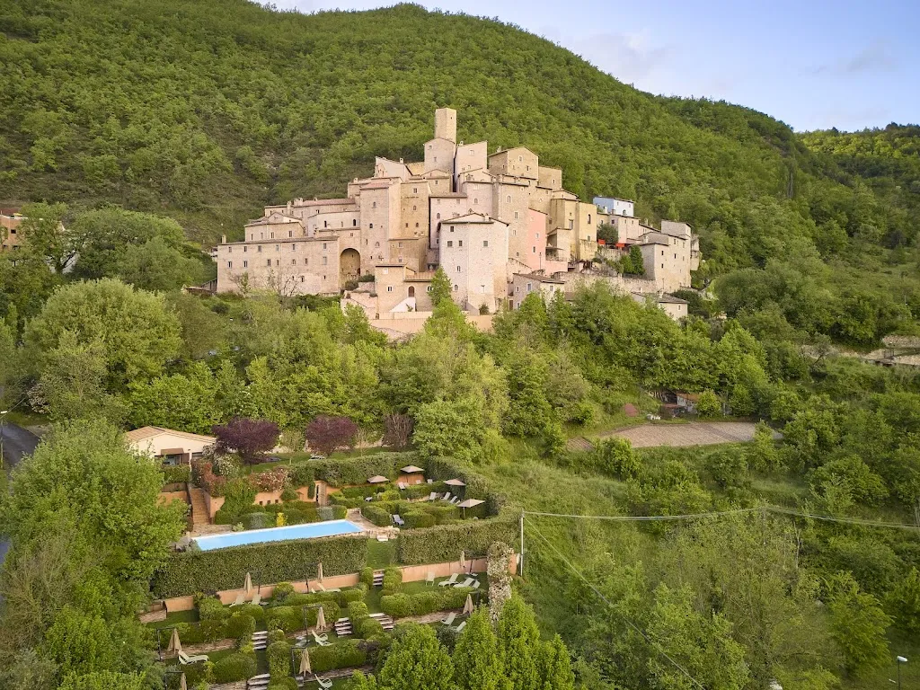 Castello di Postignano_Sellano_slider_image_1