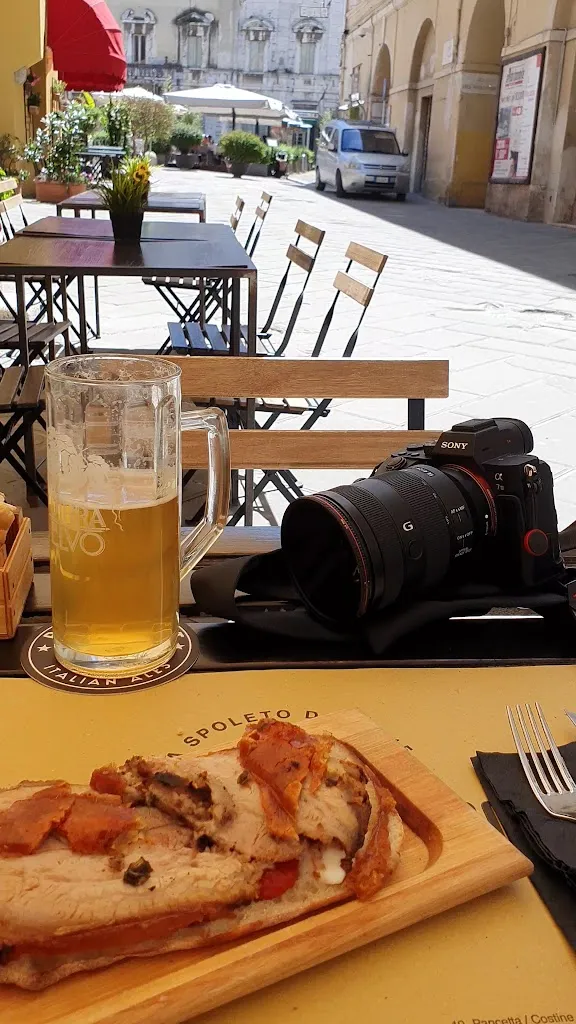 Prosciutteria Del Corso_Spoleto_slider_image_2